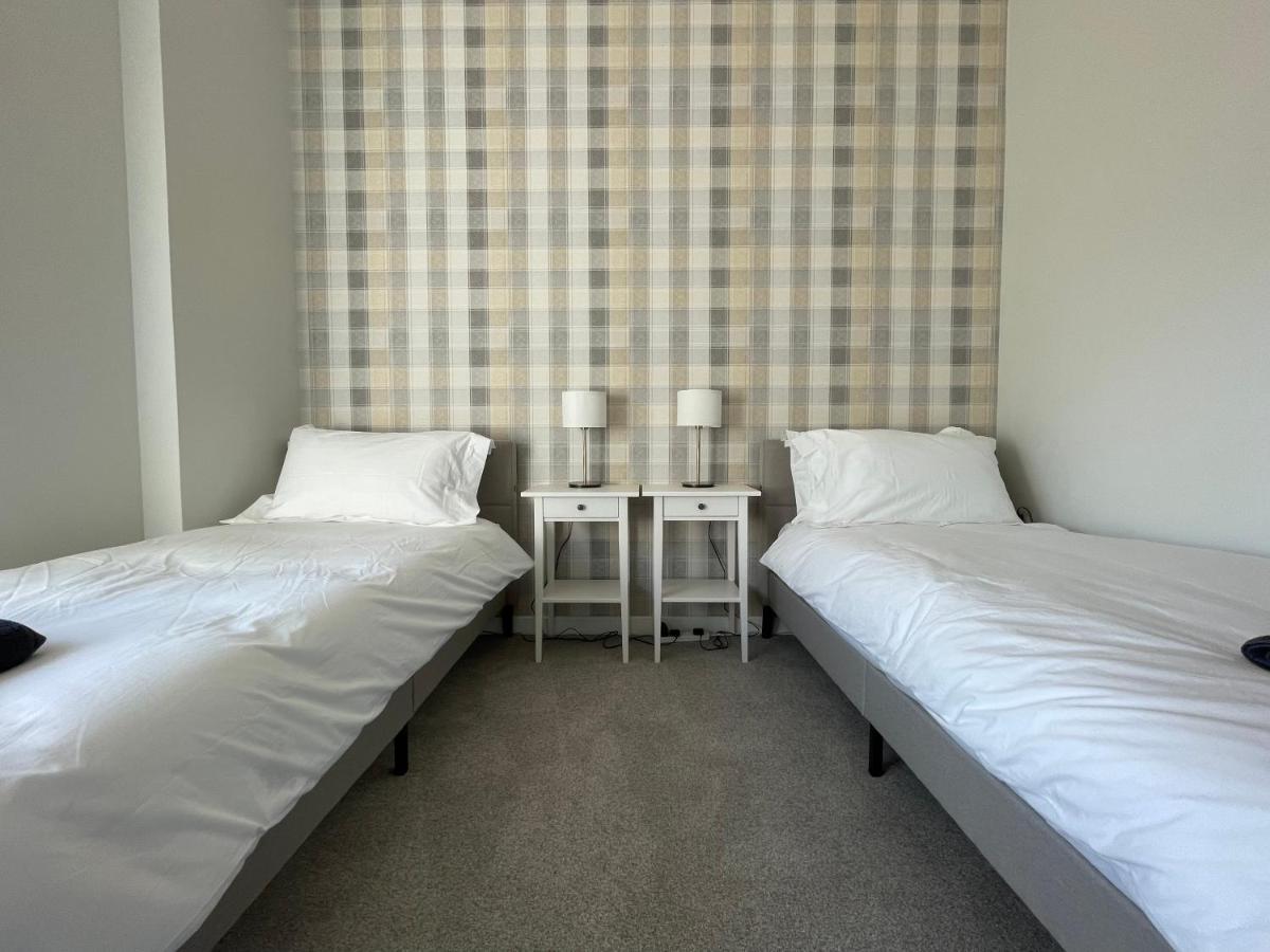 The Haven Apartment Greenock Bagian luar foto